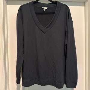 Orvis Ladies' Modal Blend V-Neck Sweatshirt Black, XL